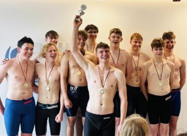 Uraltrekord über 4 x 100 m Freistil nach 29 Jahren durch die Wasserfreunde